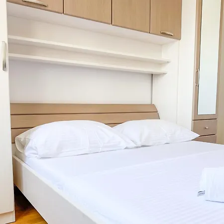 Apartment Teo - Center With Free Parking *
