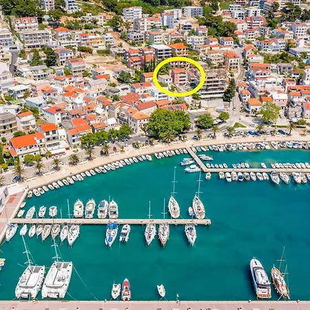 Teo - Center With Free Parking Baska Voda