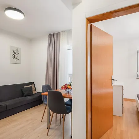 Apartment Teo - Center With Free Parking *