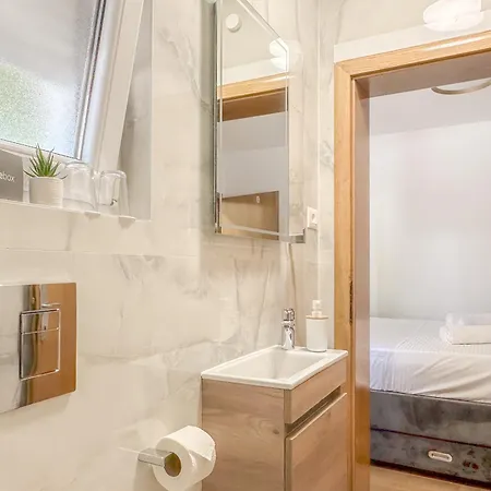 Apartment Teo - Center With Free Parking