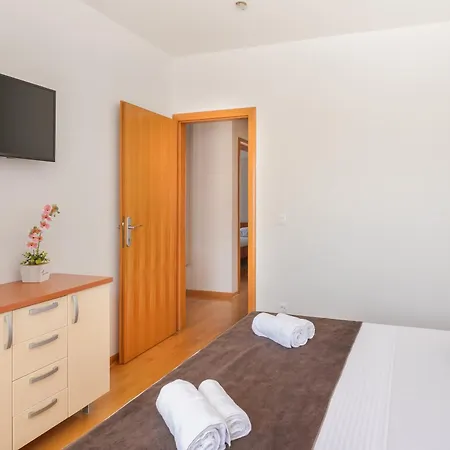 Apartment Teo - Center With Free Parking