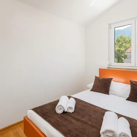 Apartment Teo - Center With Free Parking Baška Voda