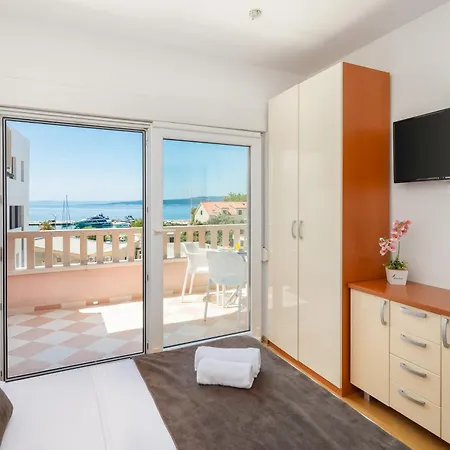 Teo - Center With Free Parking Apartment