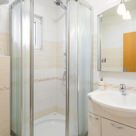Apartment Teo - Center With Free Parking Baška Voda