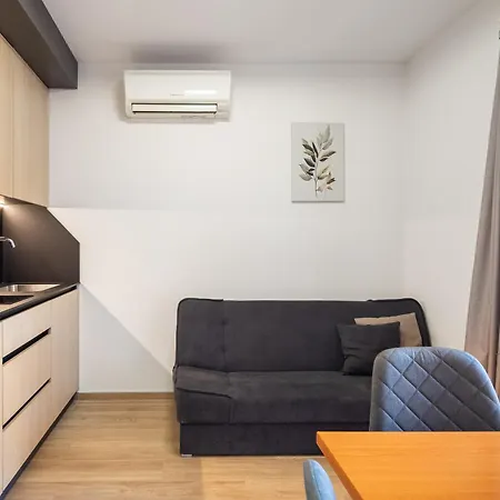 Teo - Center With Free Parking Baska Voda