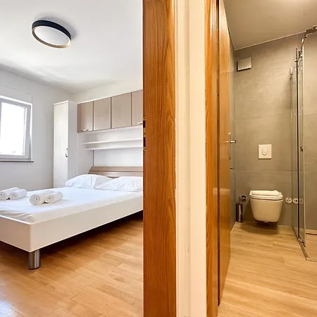 Apartment Teo - Center With Free Parking *