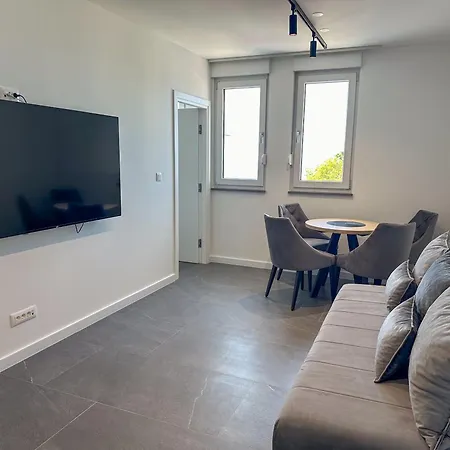 Apartment Teo - Center With Free Parking *
