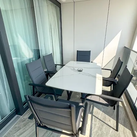 Teo - Center With Free Parking * Baska Voda