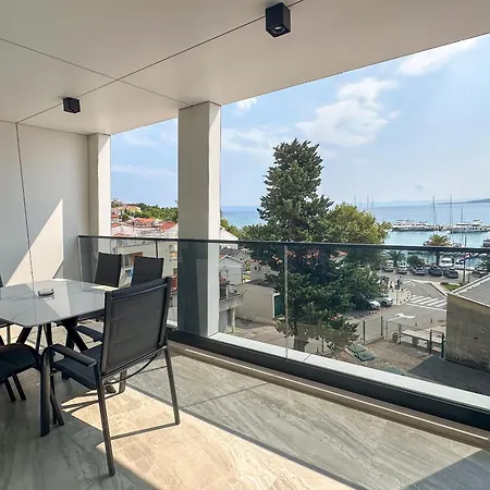 Teo - Center With Free Parking Apartment *