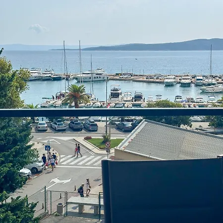 Apartment Teo - Center With Free Parking Baska Voda